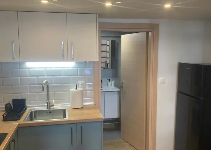 Easy 塞萨洛尼基